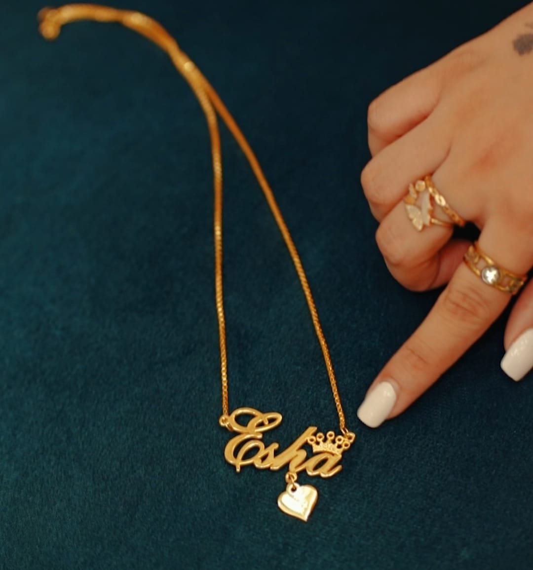 Queen Stylish Necklace